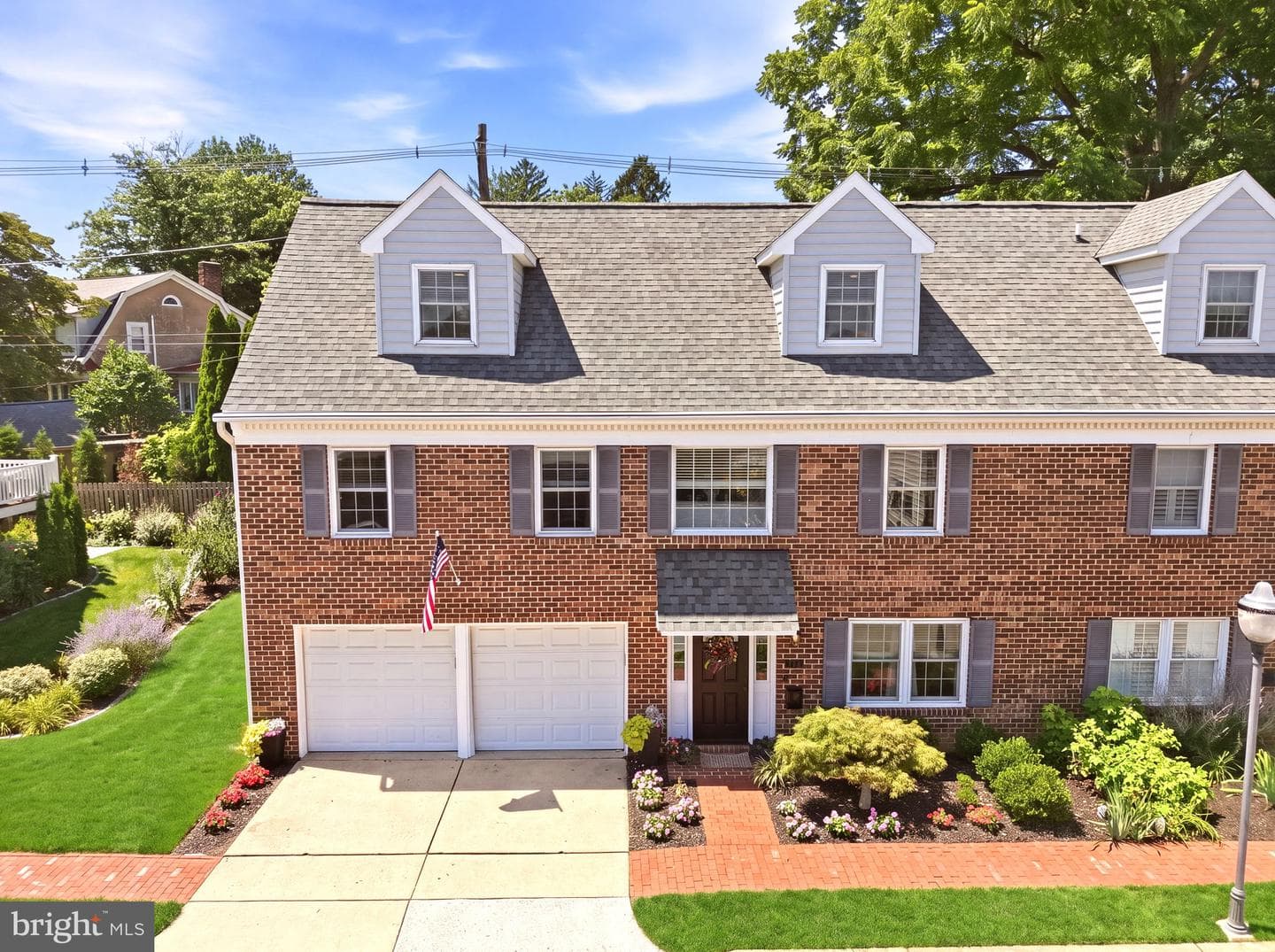 223 E Evans Street photo 2