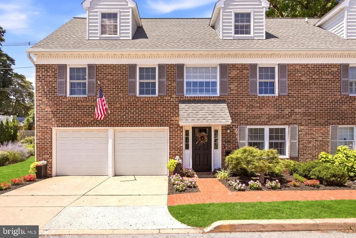 223 E Evans Street photo 4
