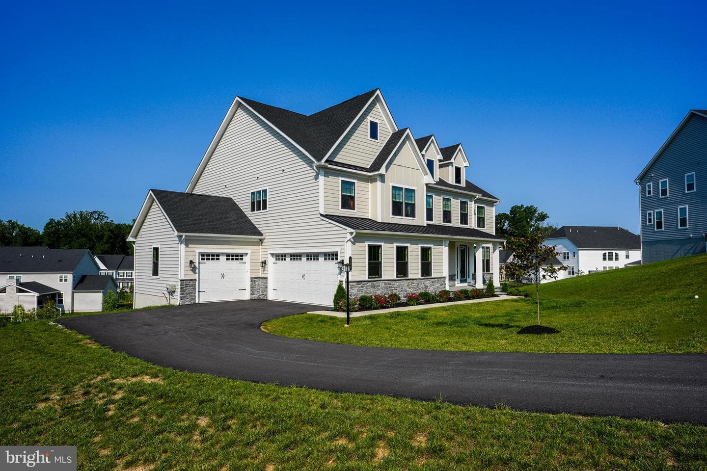 209 Alexis Court photo 52