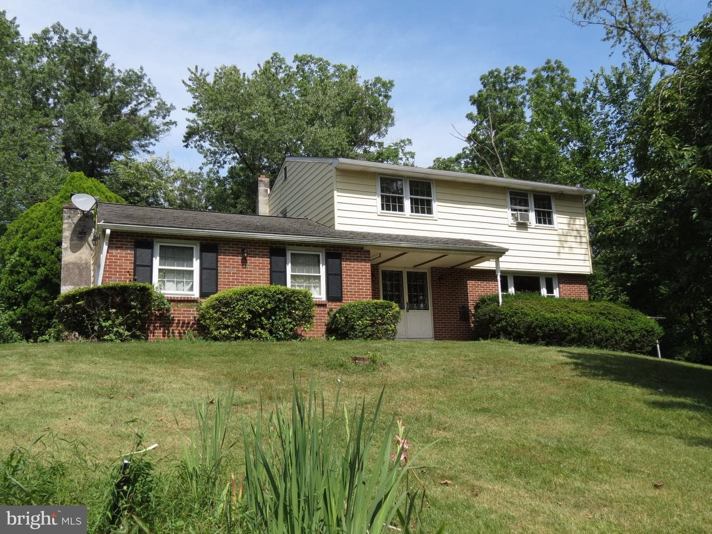 1200 N Manor Road photo 1