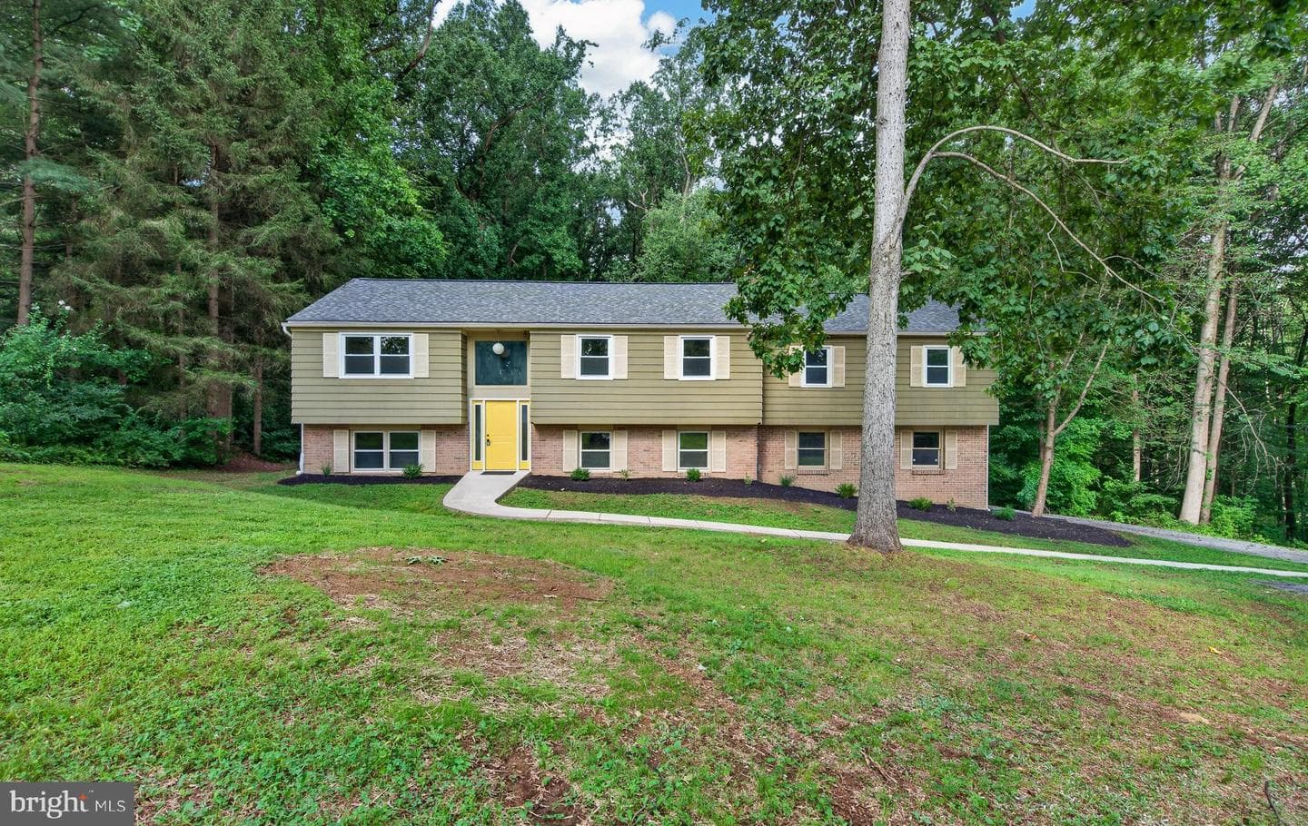 90 Schoolhouse Lane photo 1