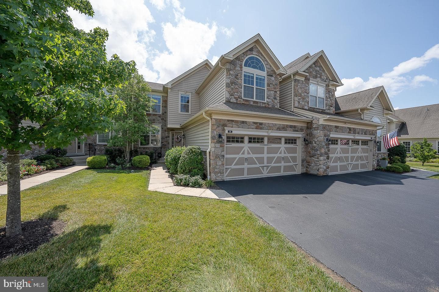 30 Meadow View Lane photo 1