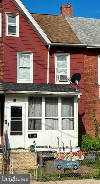 18 Pennsylvania Avenue photo 1