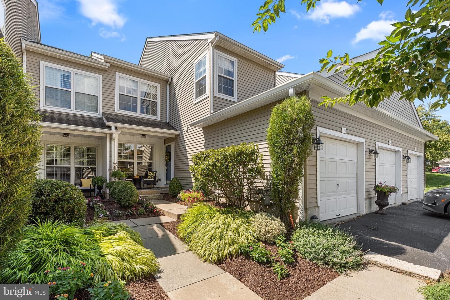 128 Lewisville Ct photo 1