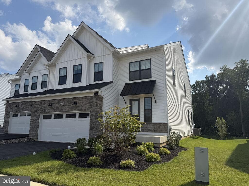 127 Alroy Road photo 1