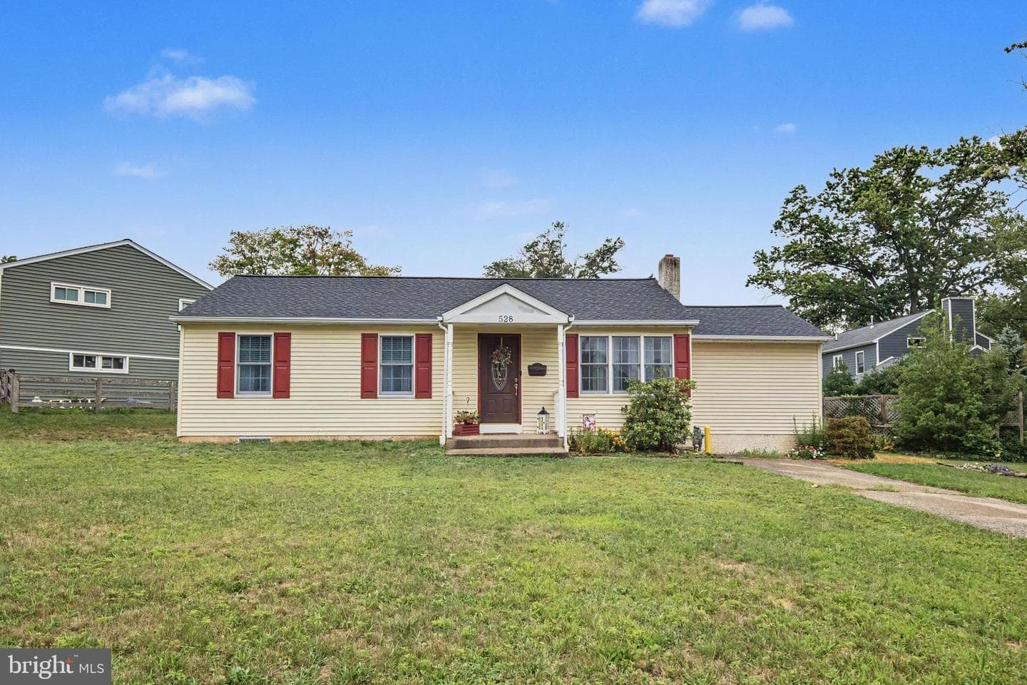 528 Chester Avenue photo 1