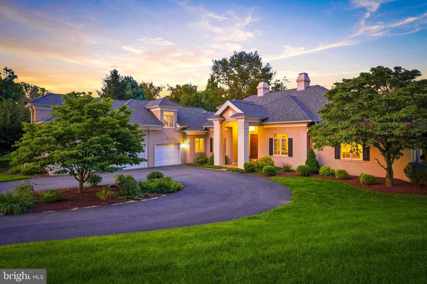 3 Zachary Drive photo 1