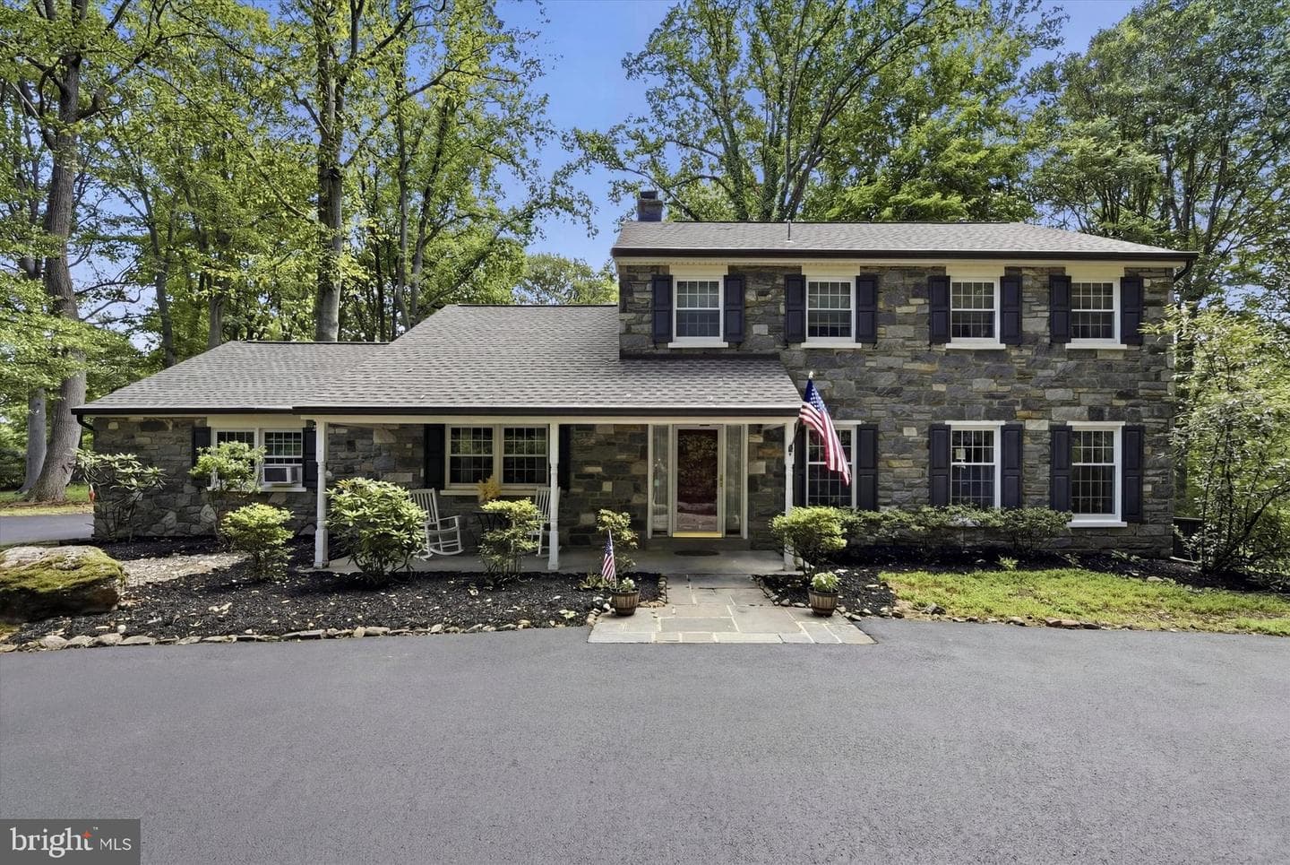401 Walnut Hill Road photo 1