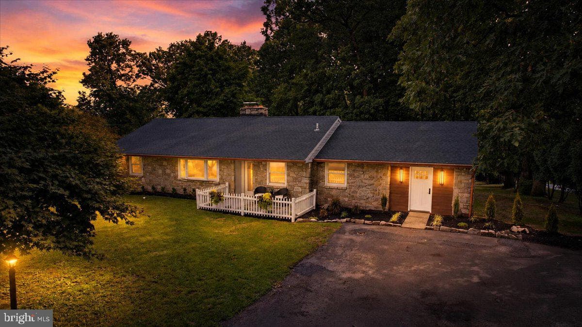 315 Quarry Road photo 1