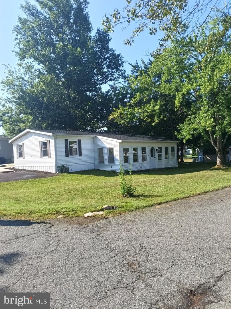 18 Oak Drive photo 1