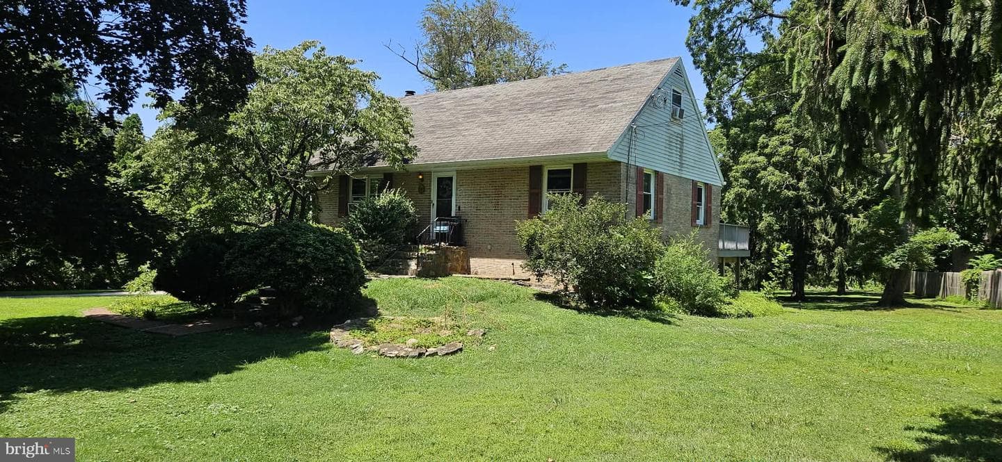 10 Golfview Lane photo 1
