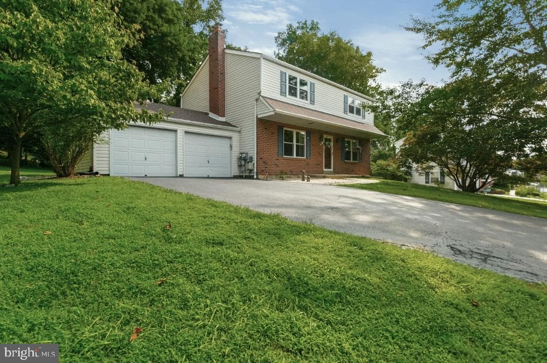 718 Bicking Drive photo 1
