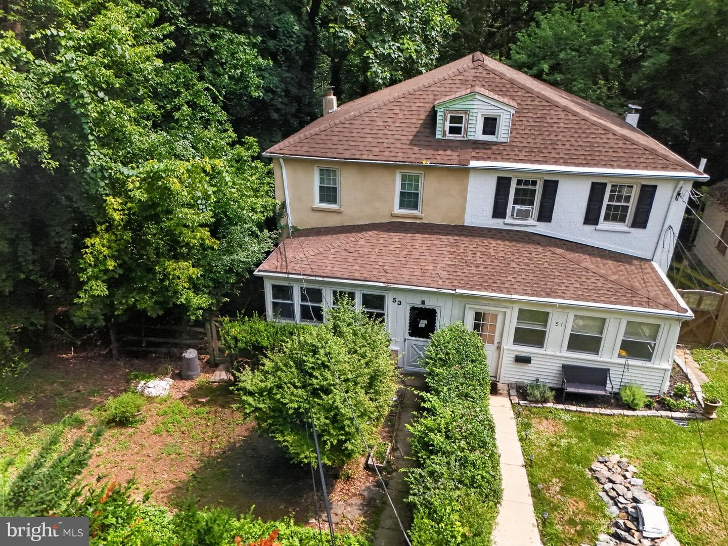 53 Summit Avenue photo 1