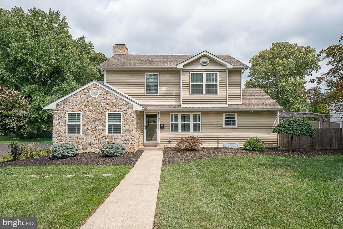 101 Dalton Road photo 1