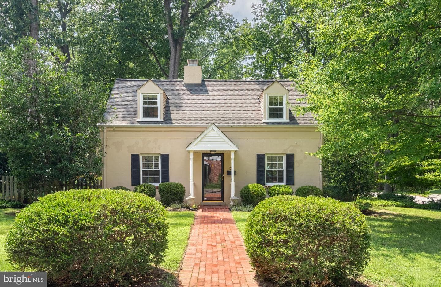 134 Fennerton Road photo 1