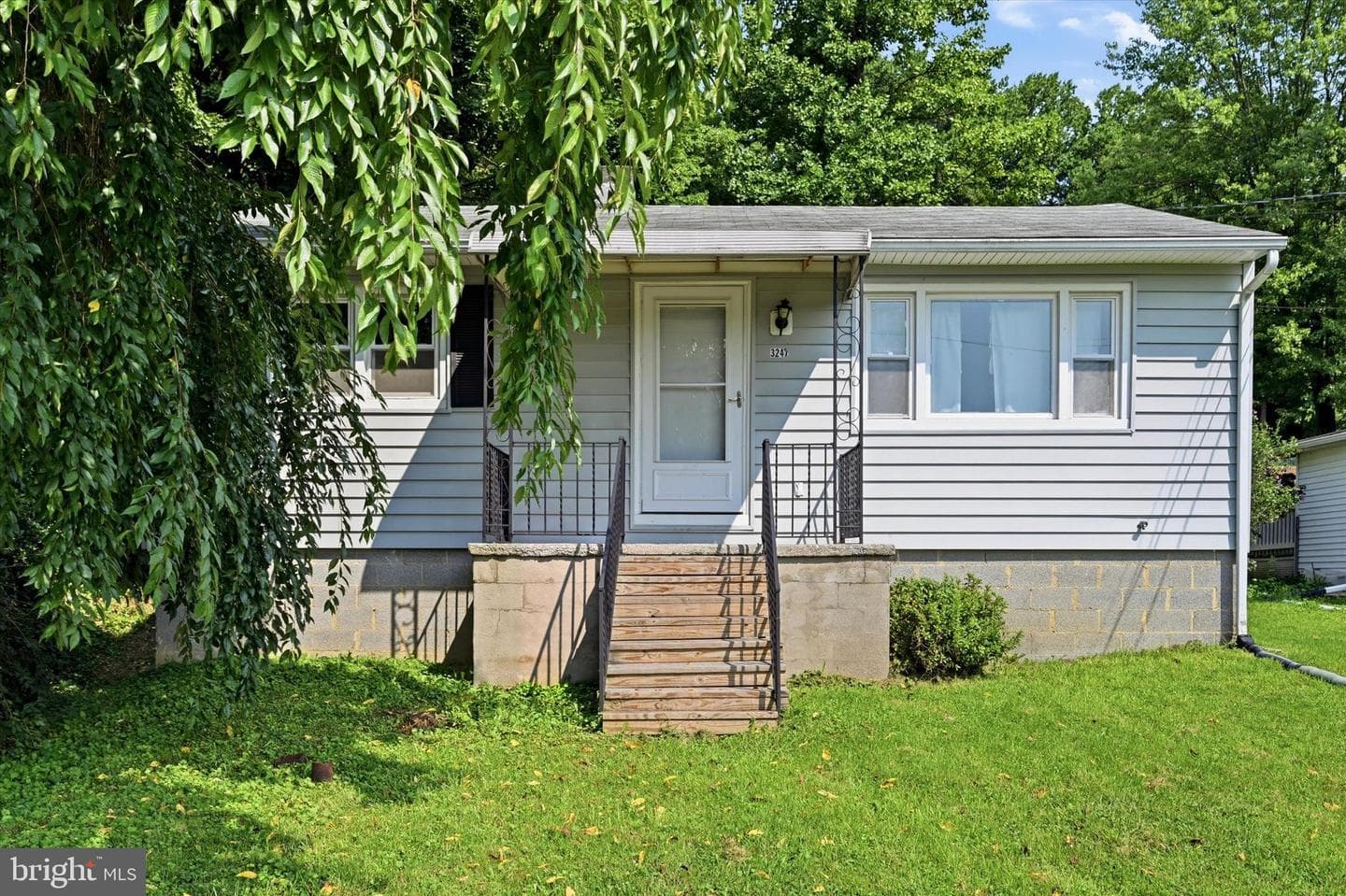 3247 Upper Valley Road photo 1