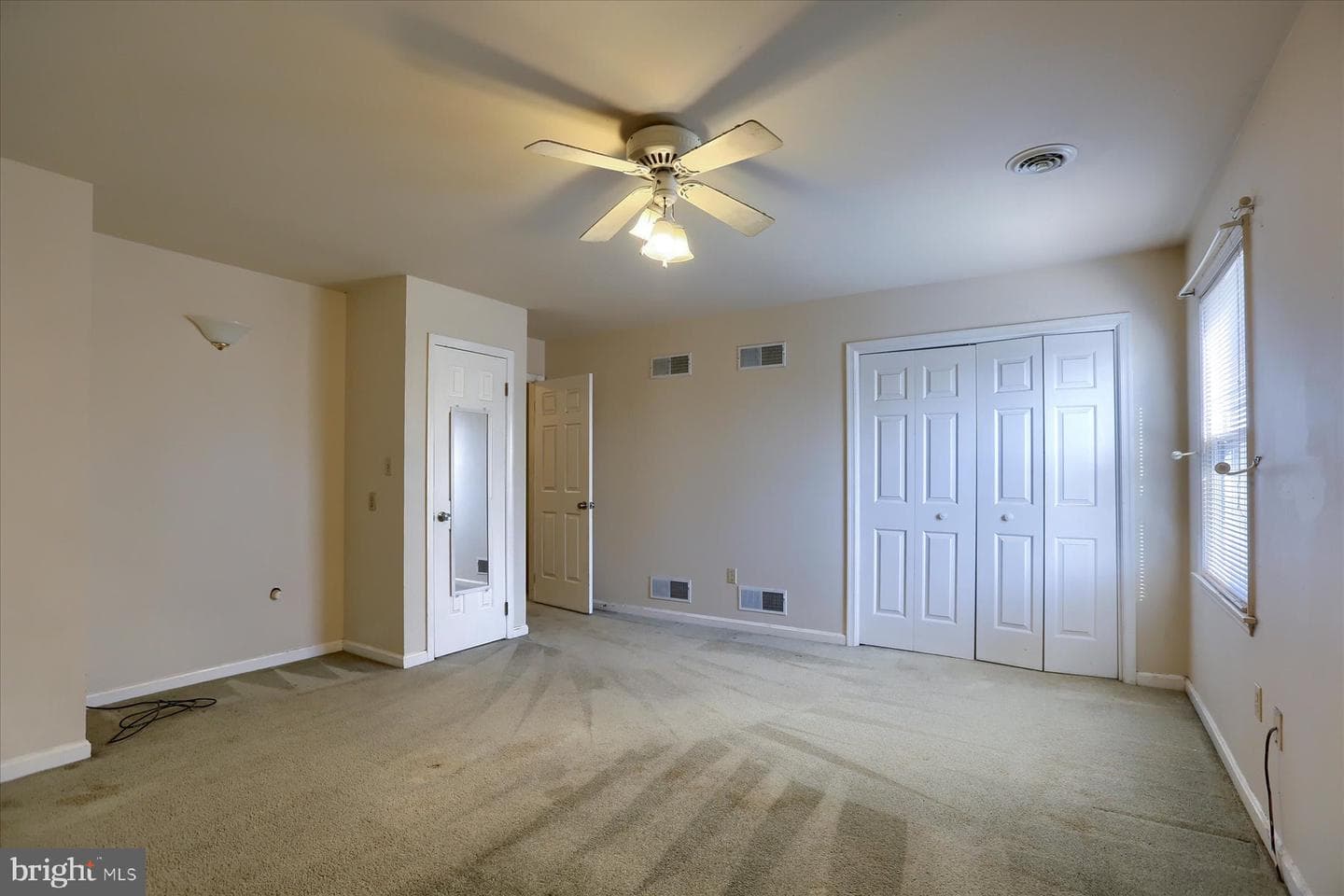 265 Worcester Avenue photo 14