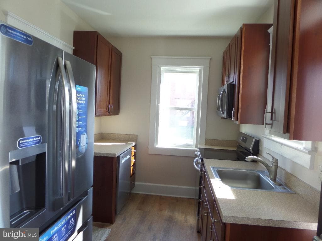 176 E Emaus Street photo 8