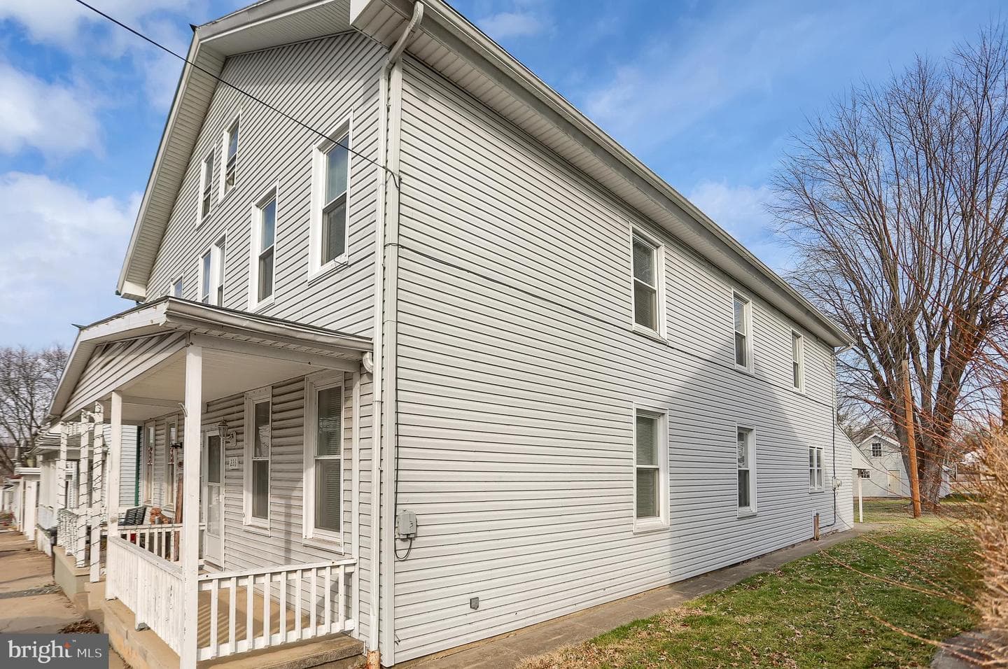 226 Armstrong Street photo 1