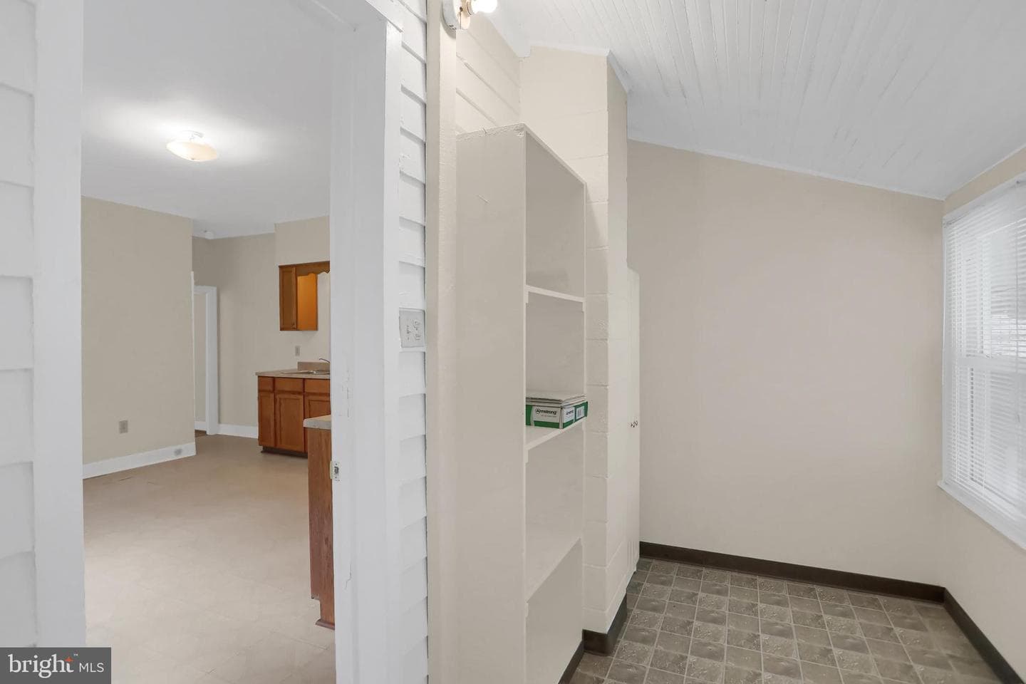 226 Armstrong Street photo 20