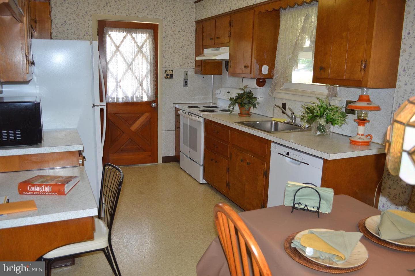 3811 Schoolhouse Lane photo 4