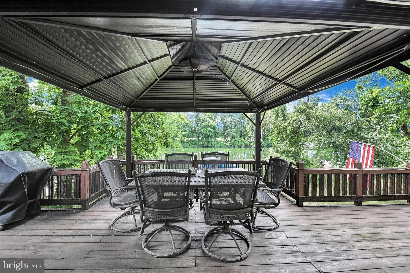 62 Beech Island photo 10