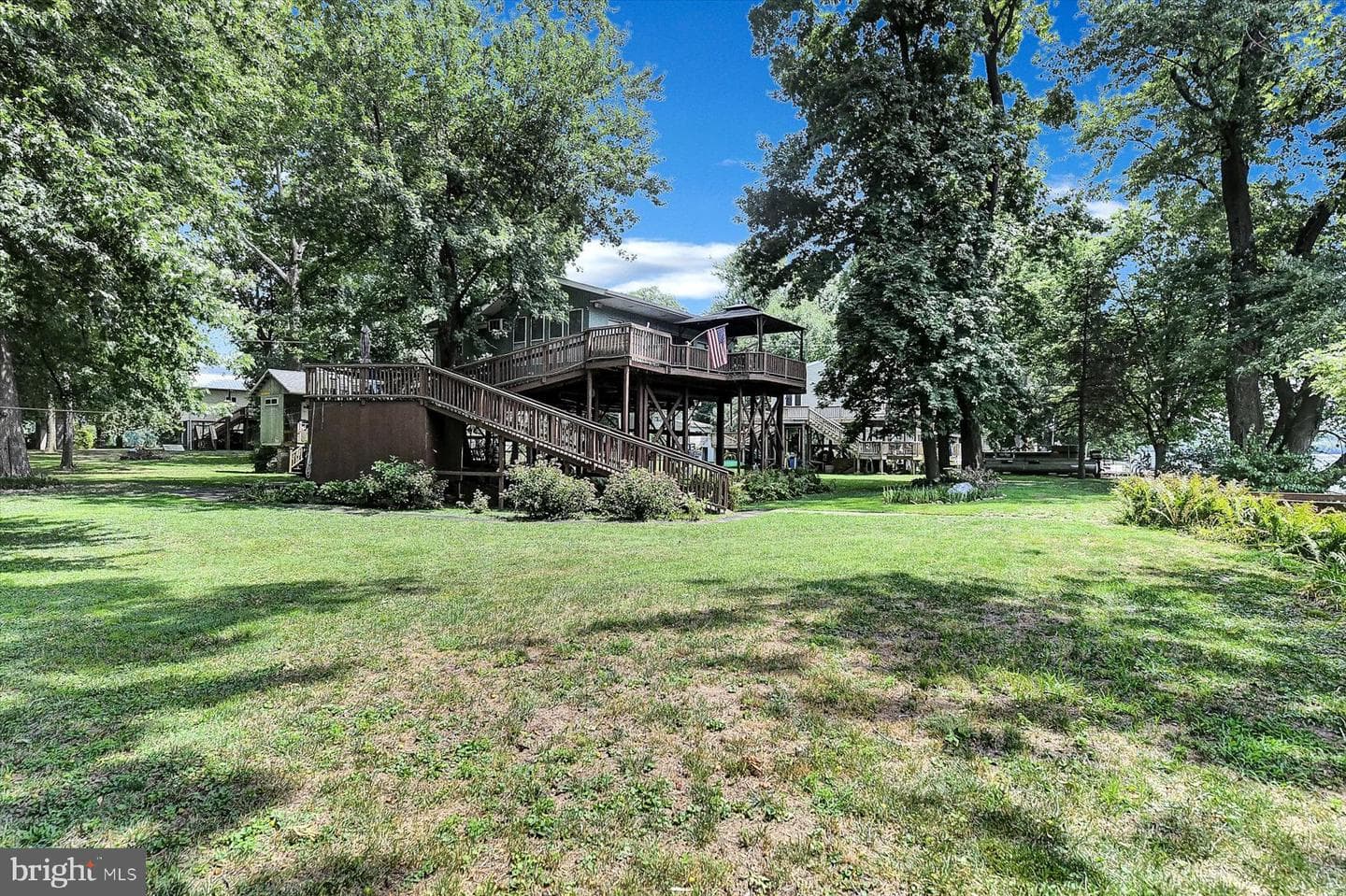 62 Beech Island photo 2