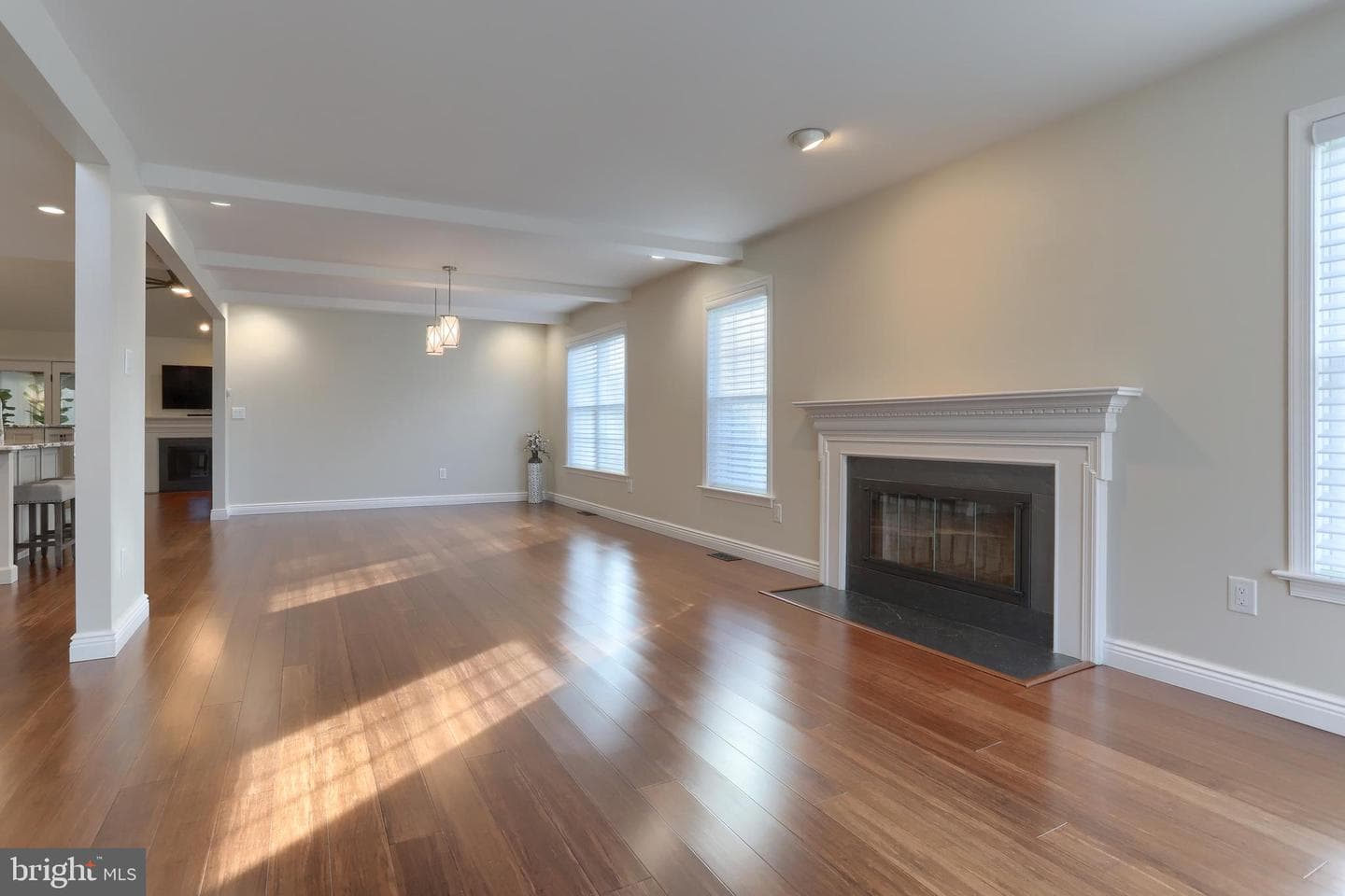 86 Cambridge Drive photo 7