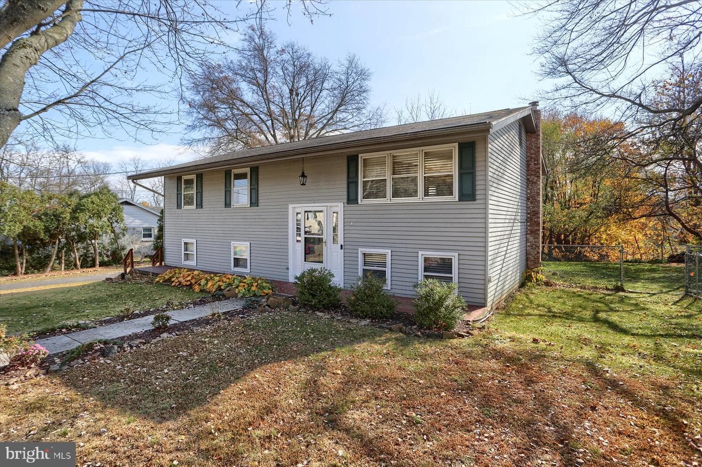 58 Valley Road photo 2