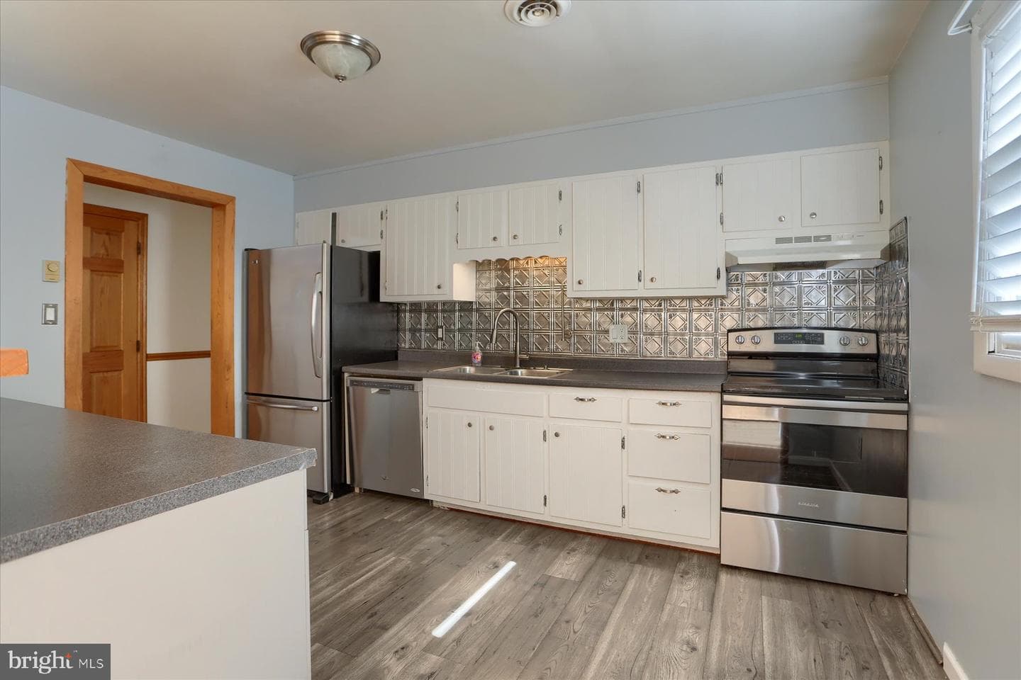 58 Valley Road photo 5