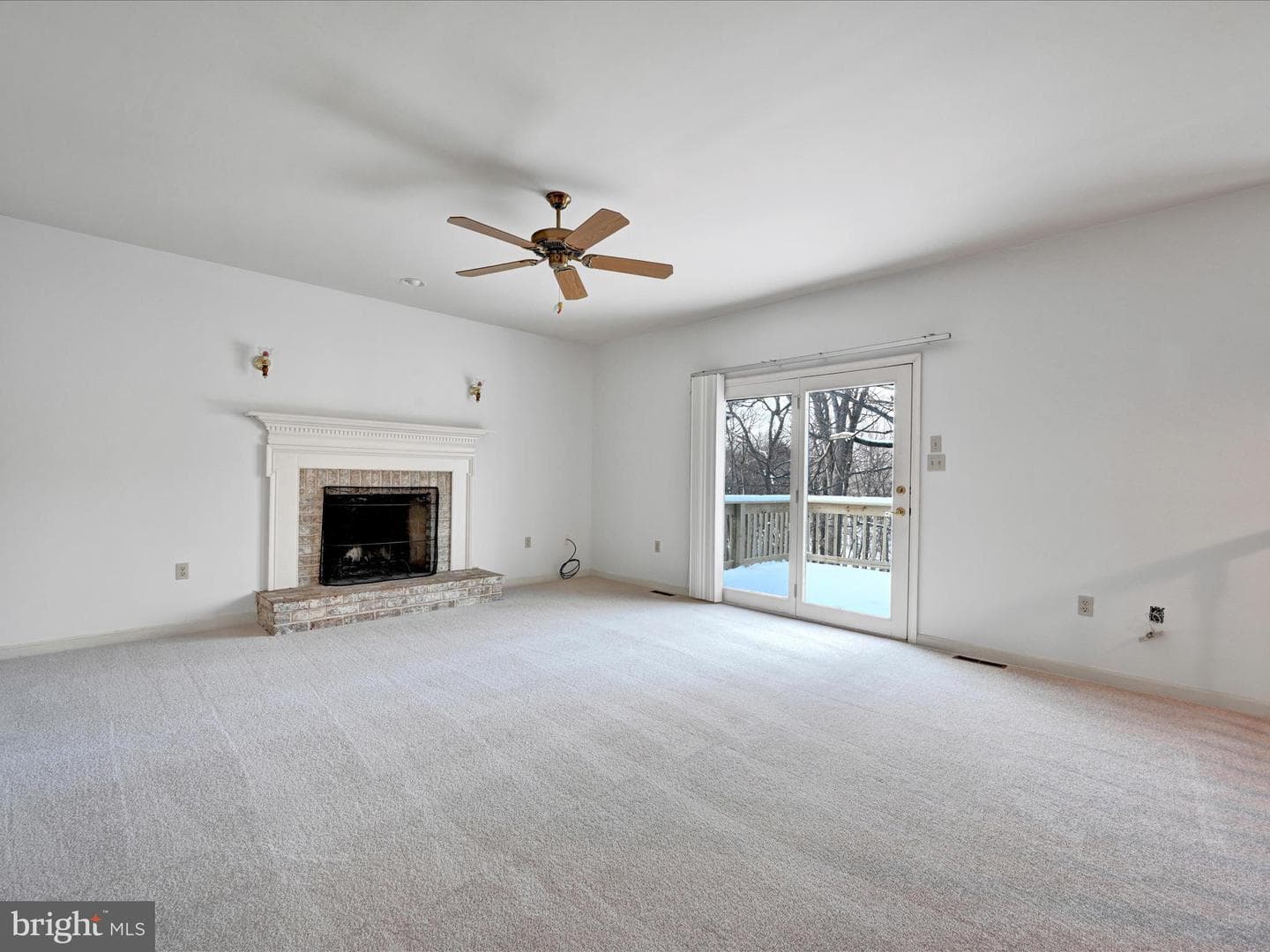 815 Zermatt Drive photo 7