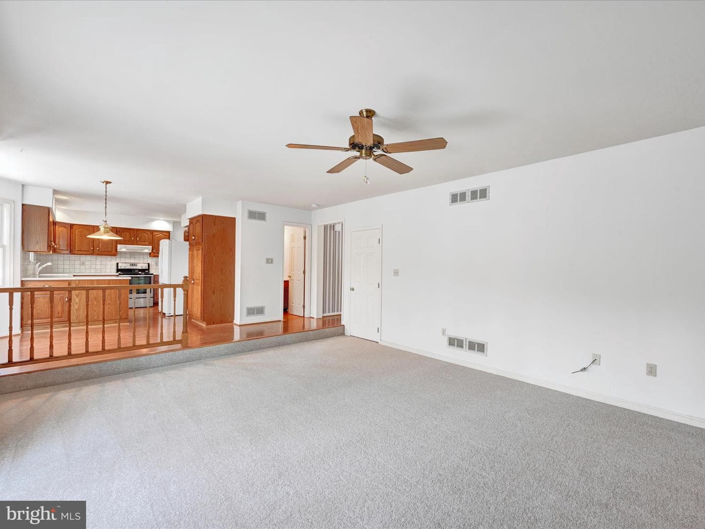 815 Zermatt Drive photo 8