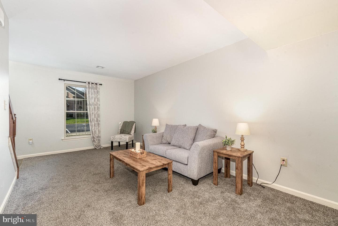 512 Woodthrush Court photo 6