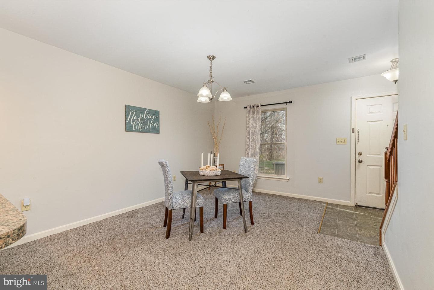 512 Woodthrush Court photo 9