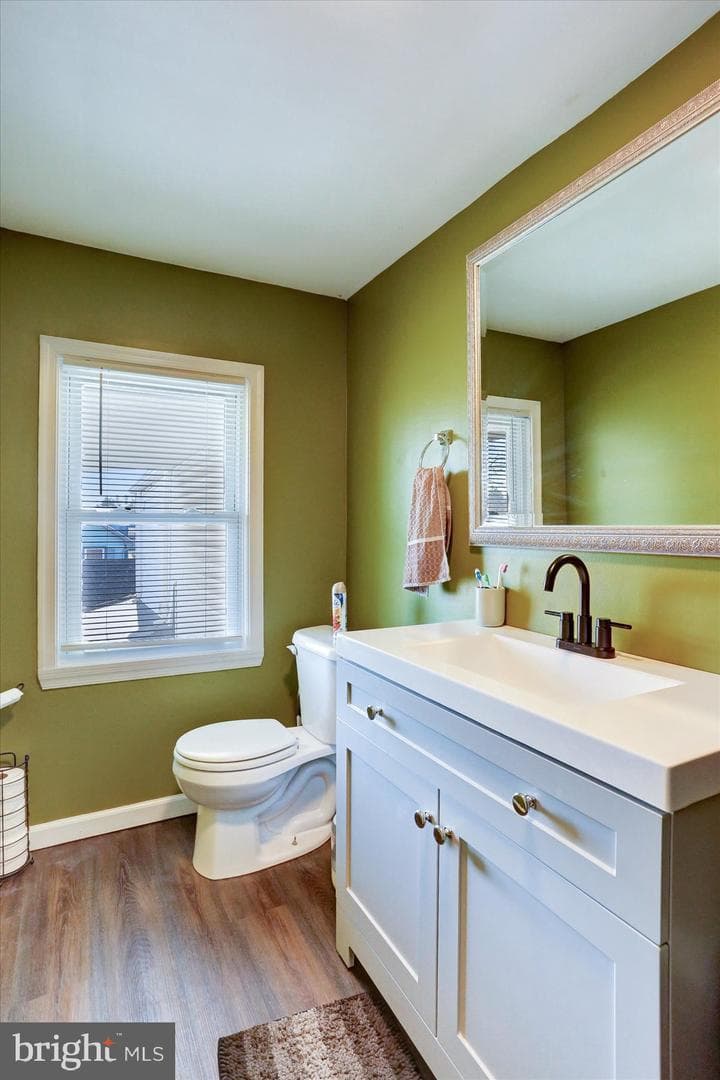 221 W Main Street photo 18