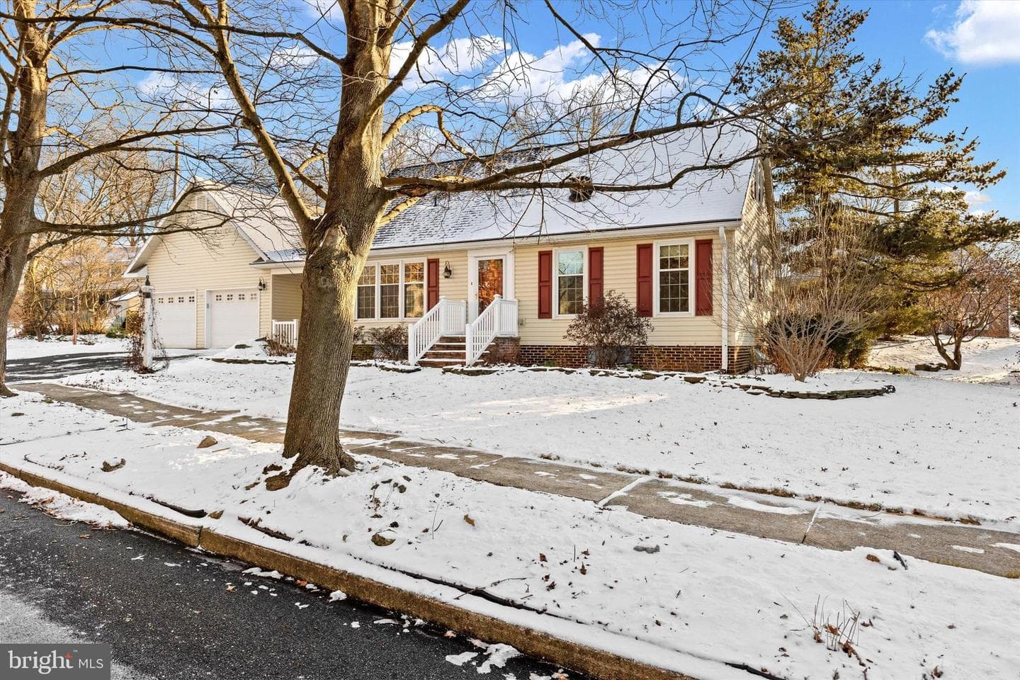 123 Circle Drive photo 2