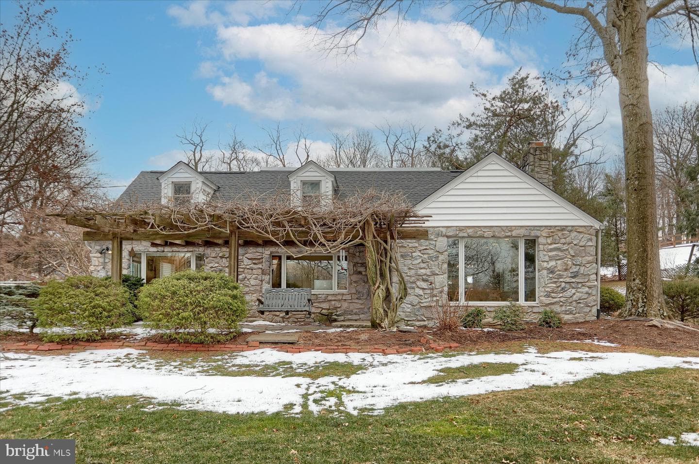 4231 Orchard Hill Road photo 2
