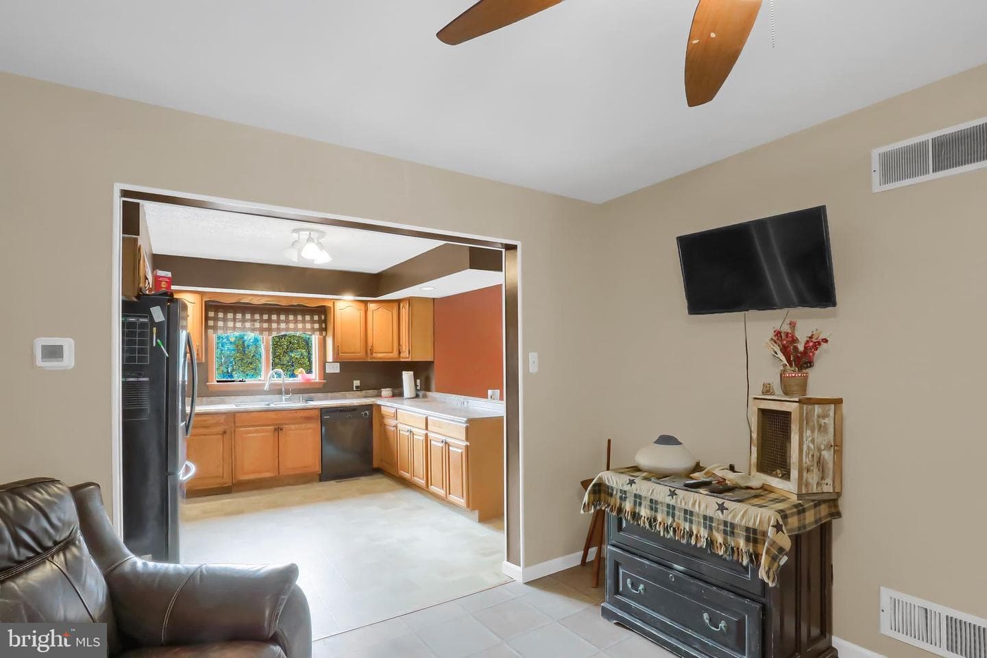 618 Julian Street photo 19