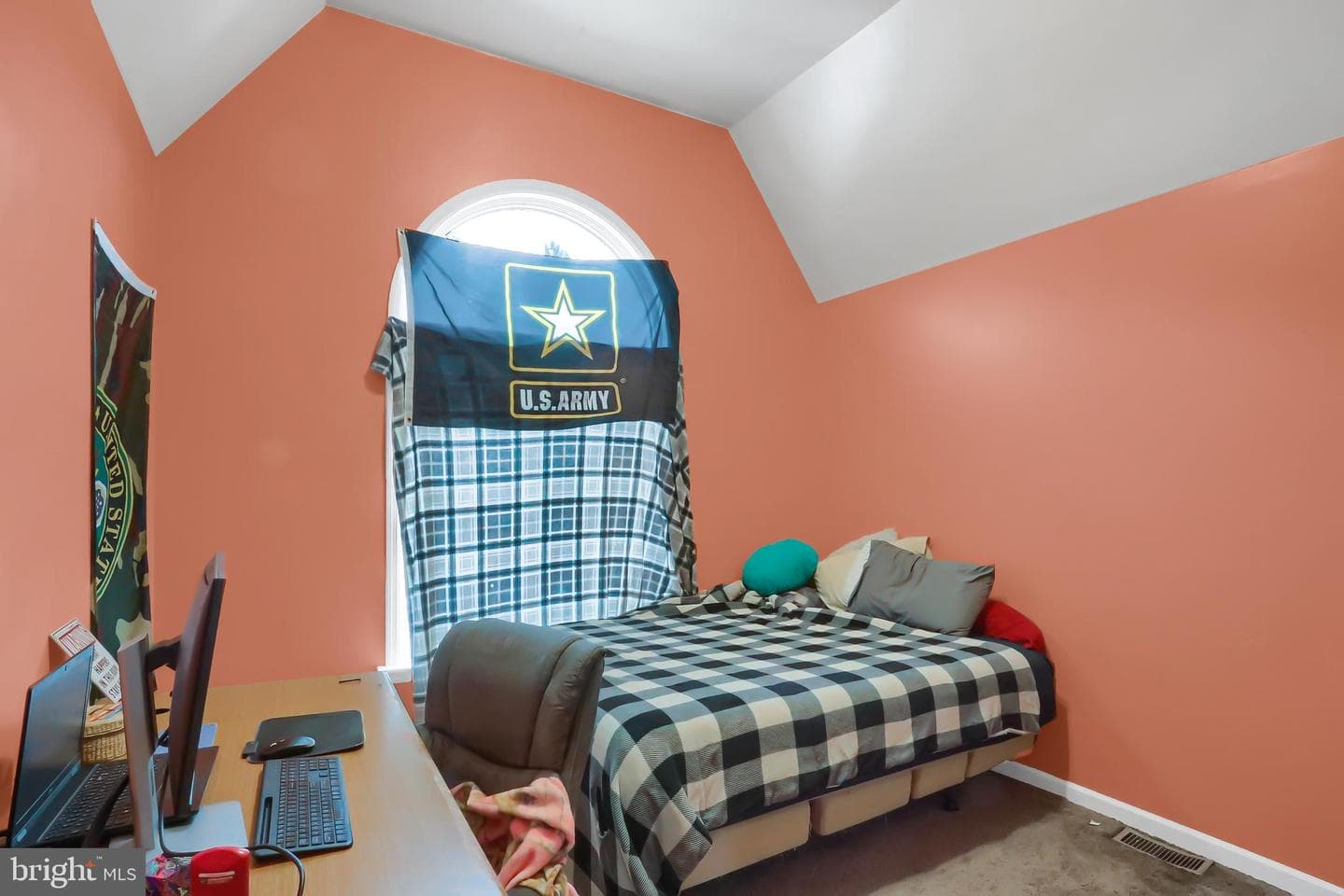 618 Julian Street photo 28