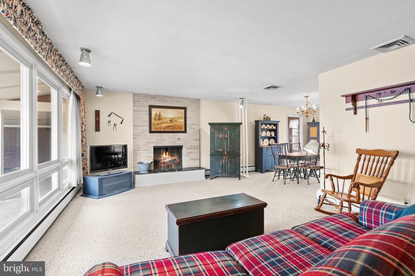 5343 Windsor Road photo 2