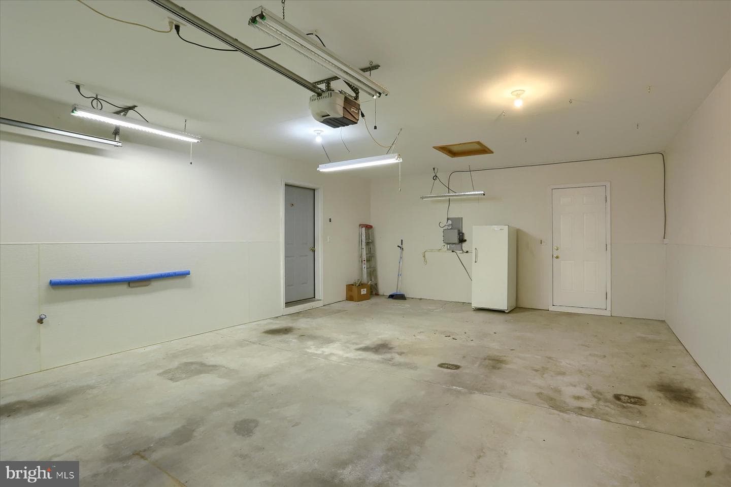 937 Debra Drive photo 29