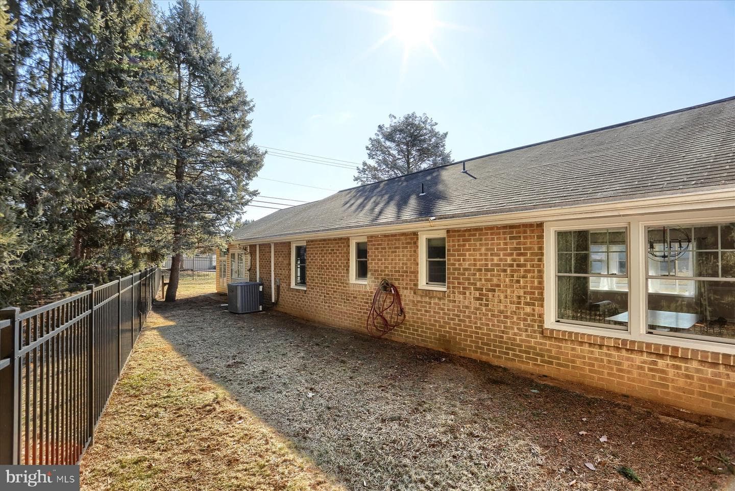 263 Evelina Road photo 40
