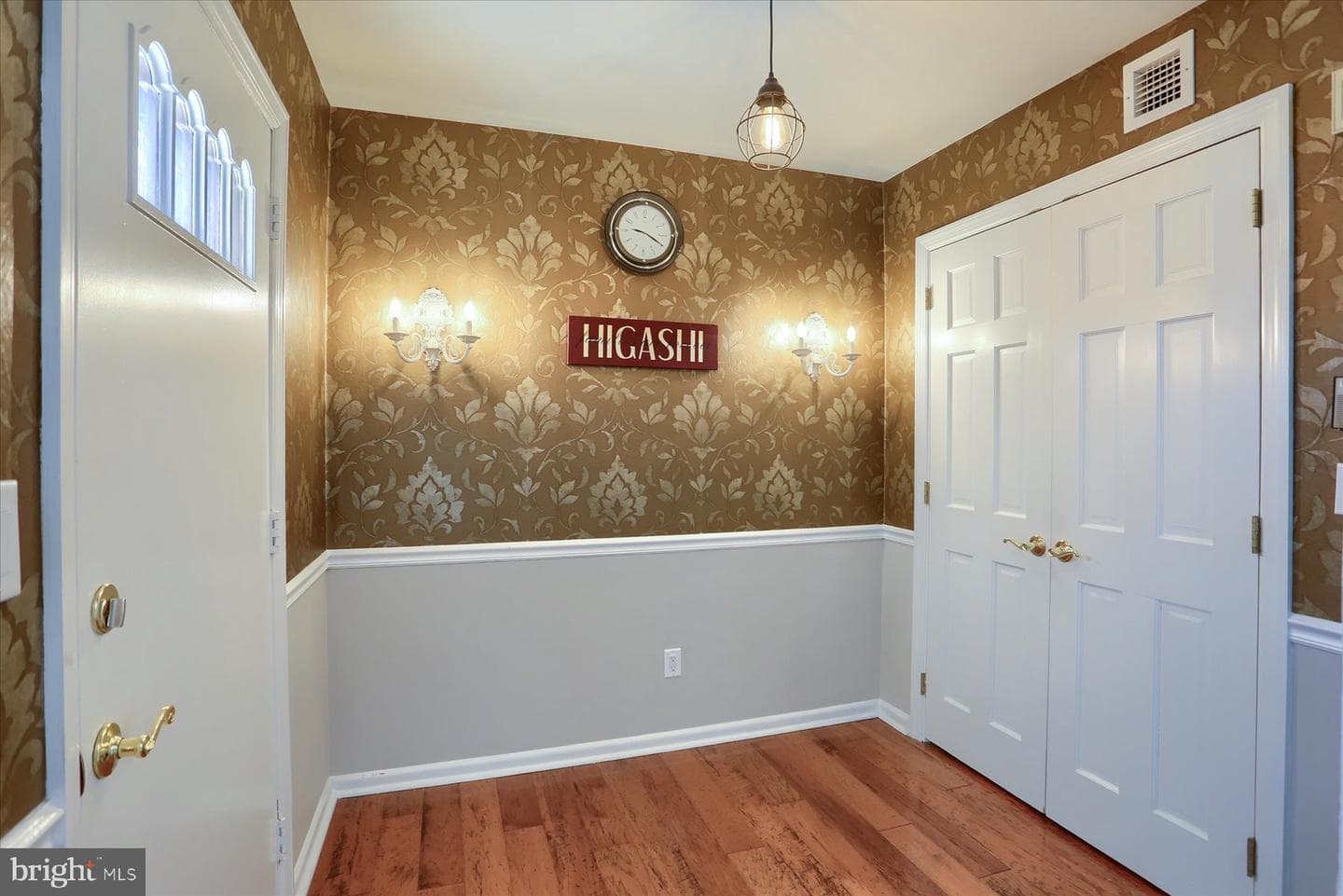 263 Evelina Road photo 5