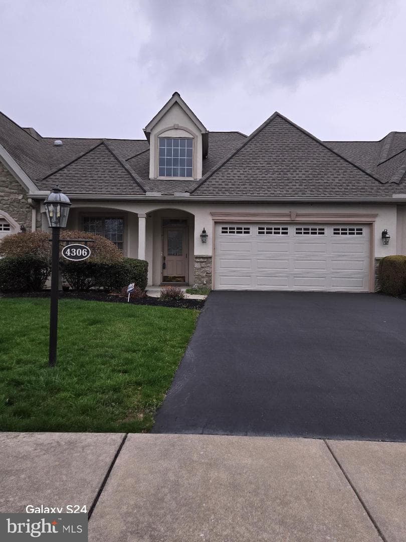 4306 S Victoria Way photo 1
