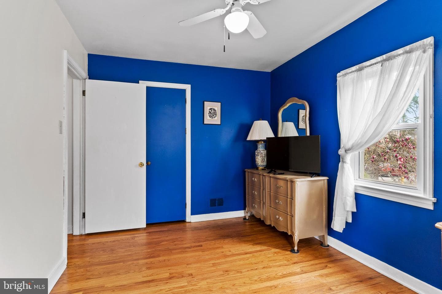 3619 Elmerton Avenue photo 14