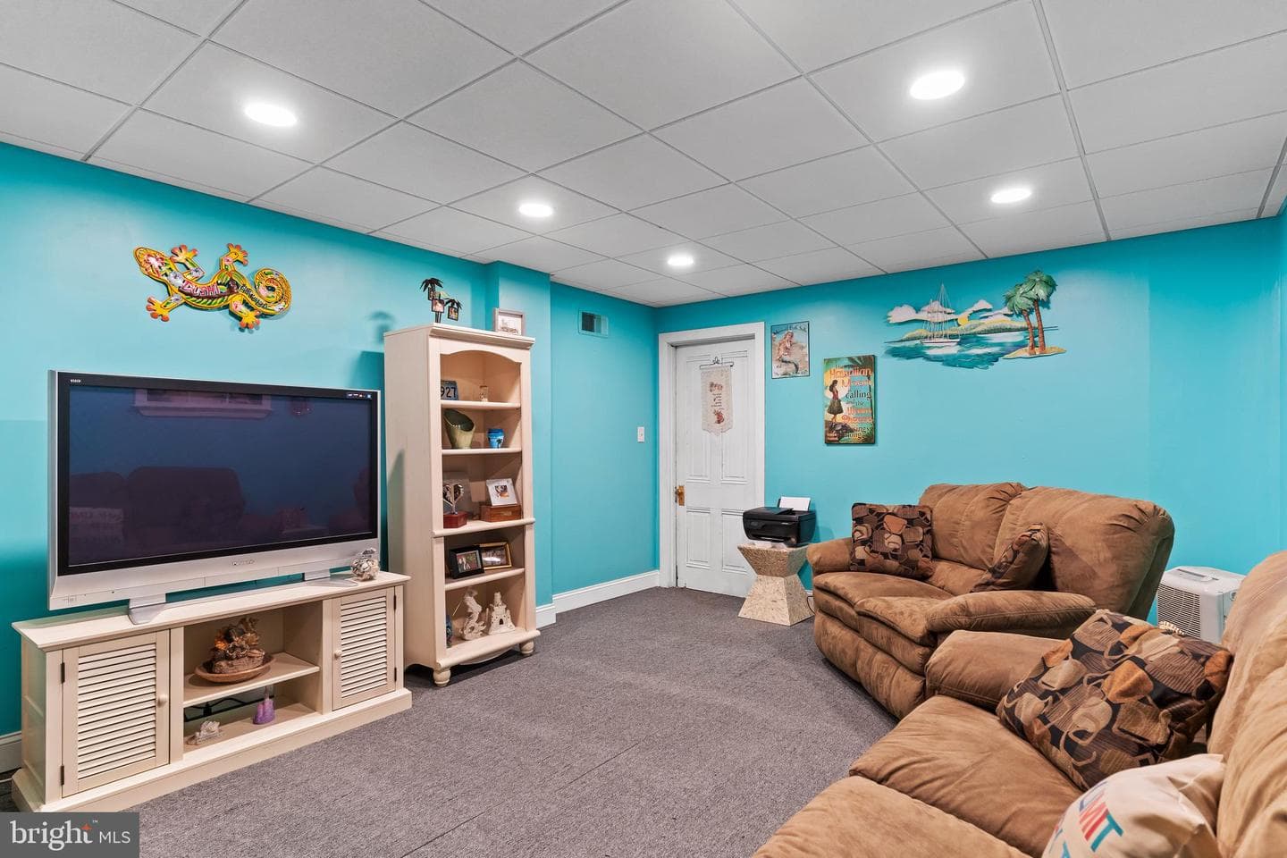 3619 Elmerton Avenue photo 21