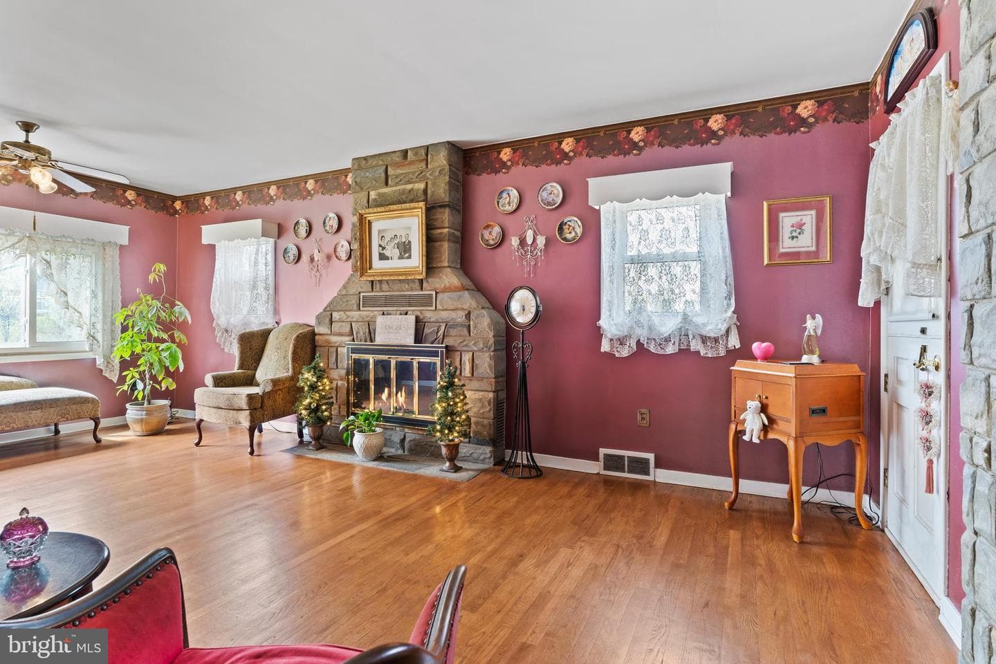 3619 Elmerton Avenue photo 8