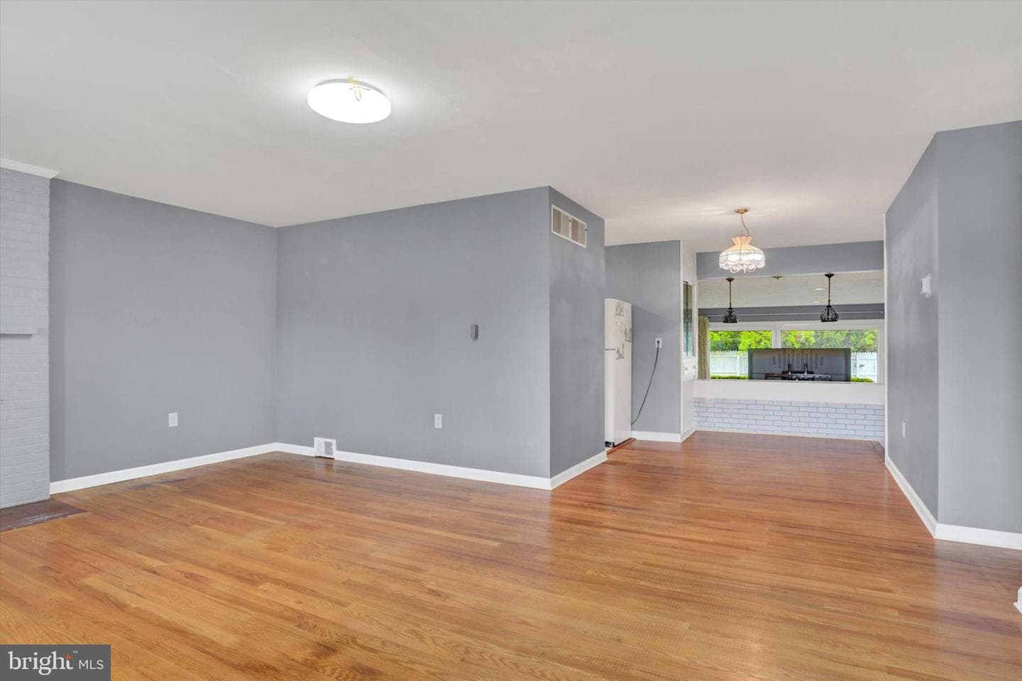 3735 Simpson Road photo 2