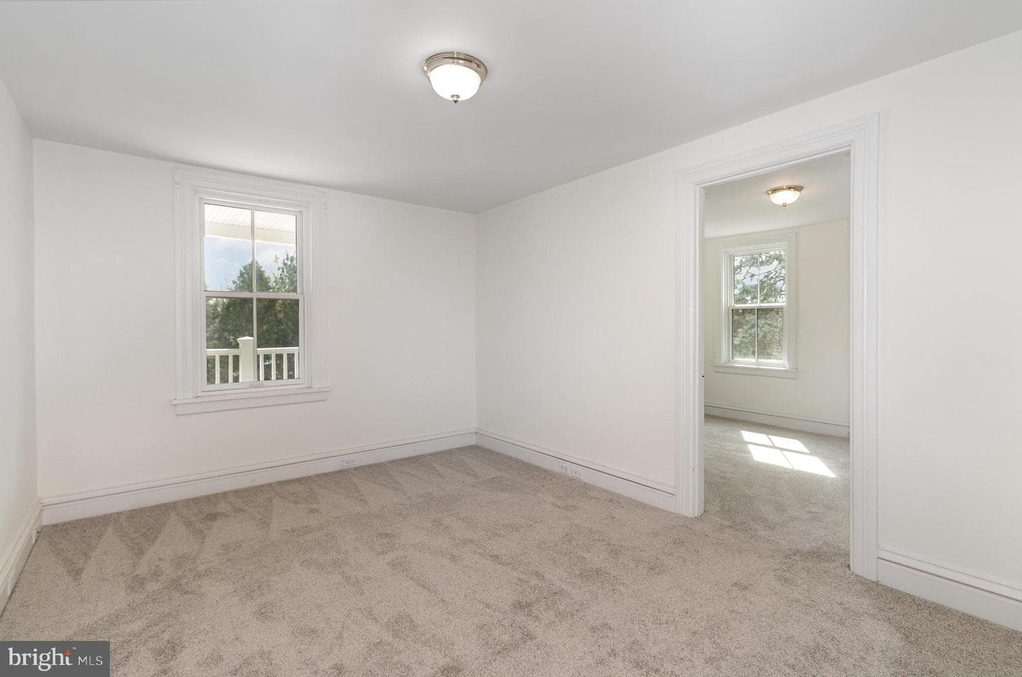 308 E Derry Road photo 35