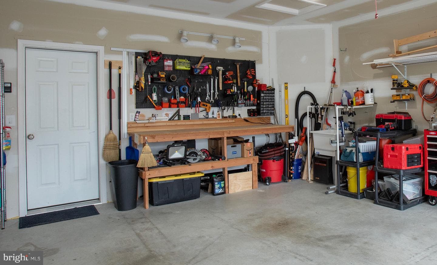 807 Anthony Drive photo 42